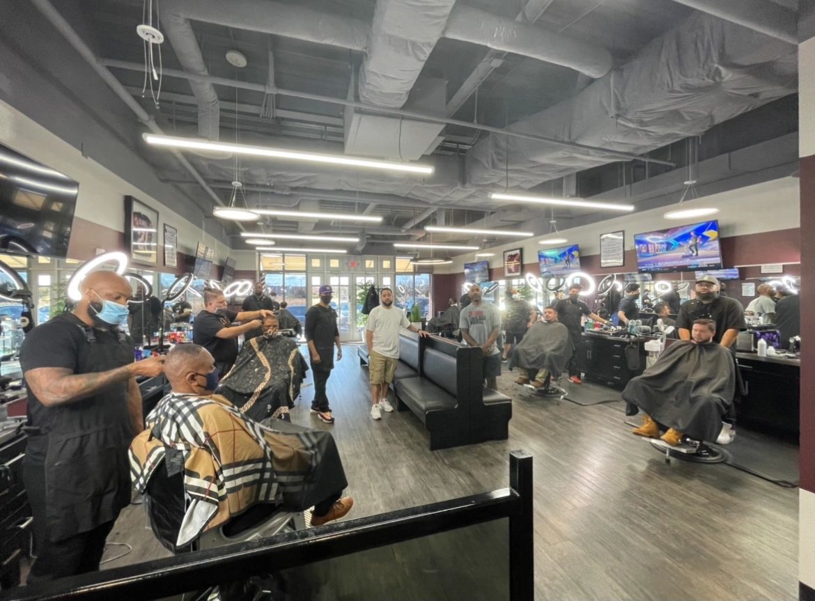 ばーばー ParlorTwentyThree - Mens Haircuts, Barber, Barber Shop